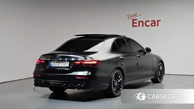 Mercedes-Benz E-Class W213 2023 Серый из Кореи