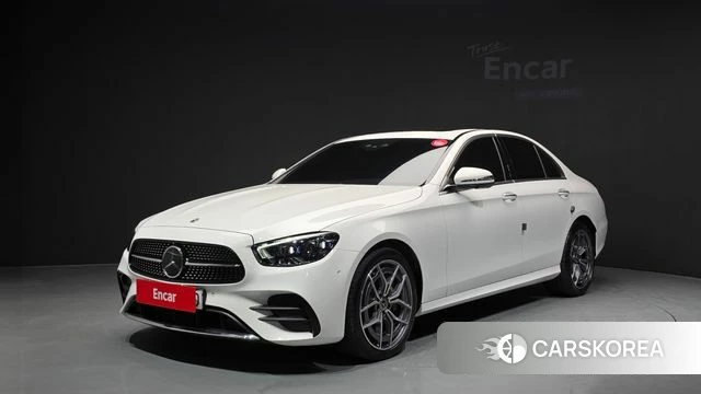 Mercedes-Benz E-Class W213 2023 Белый из Кореи