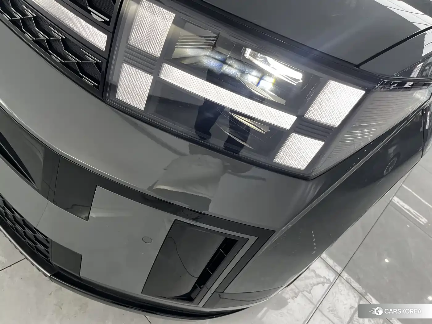 Hyundai Santa Fe 2024 Silver/gray из Китая