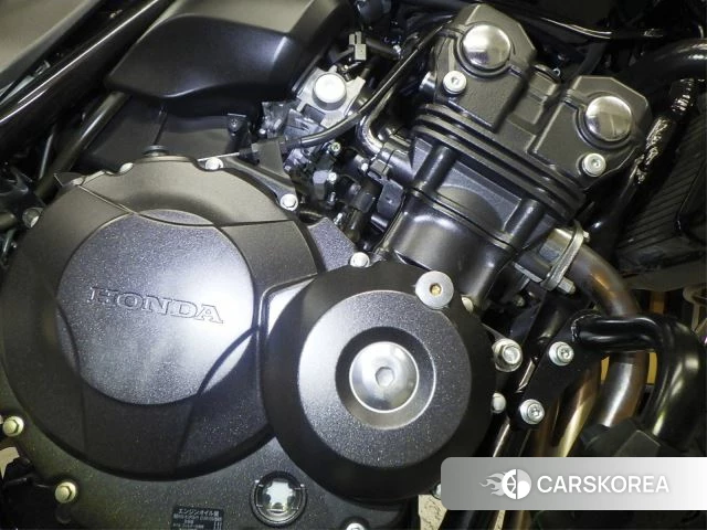 Engine photo