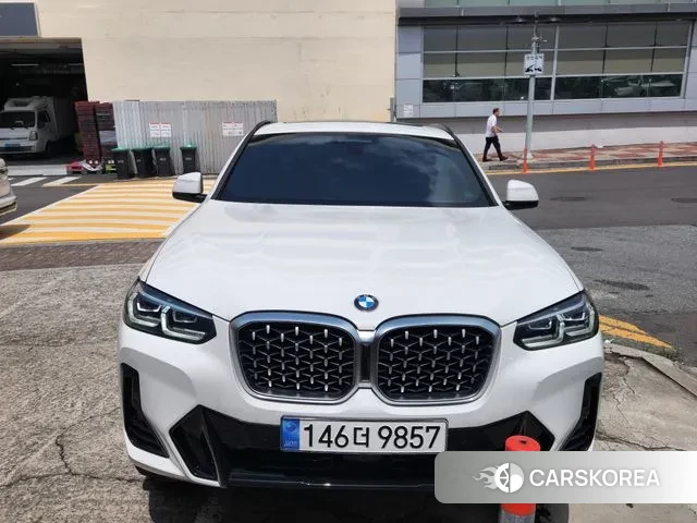 BMW X4 (G02) 2022 Белый из Кореи