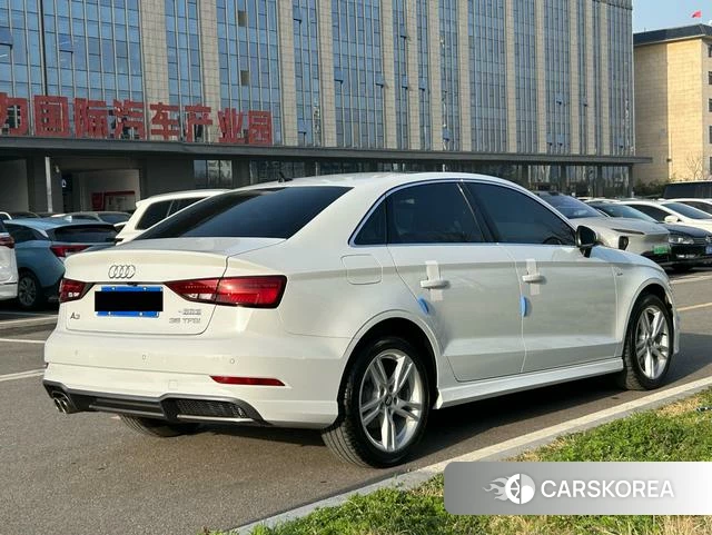 Audi A3 2021 Белый из Китая
