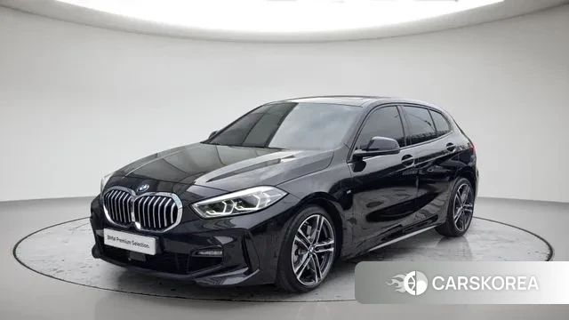 BMW 1 Series (F40) 2023 Черный из Кореи