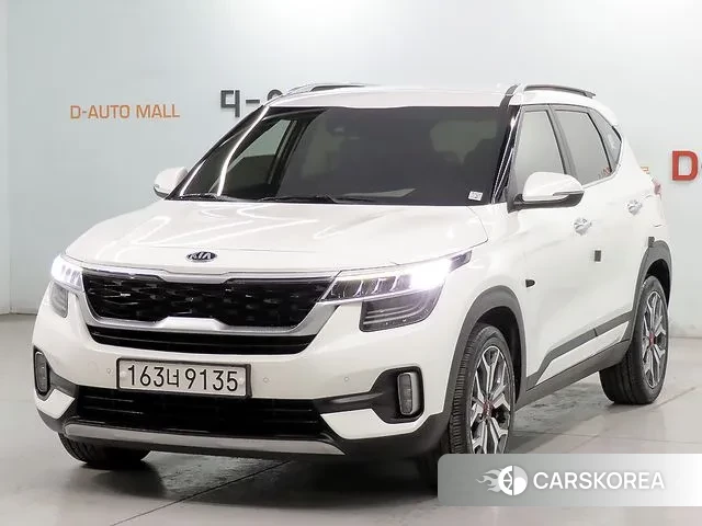 Kia Seltos 2021 Белый из Кореи