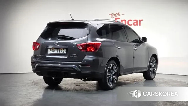 Nissan Pathfinder 4th Generation 2018 Серый из Кореи