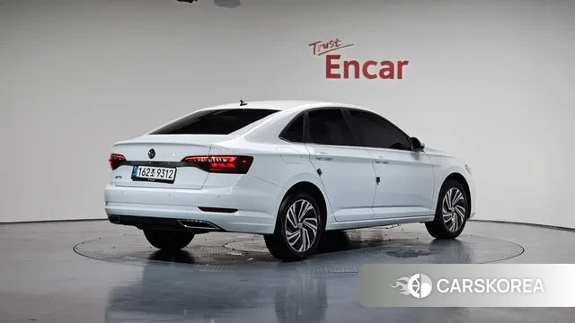 Volkswagen 7th Generation of Jetta 2020 Белый из Кореи