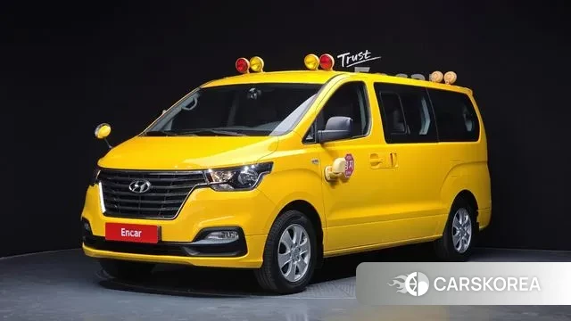 Hyundai The New Grand Starex 2018 Желтый из Кореи