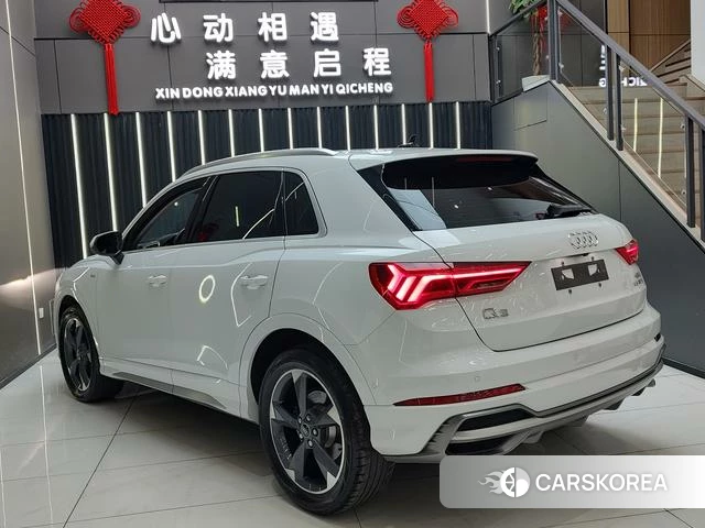 Audi Q3 2021 Белый из Китая
