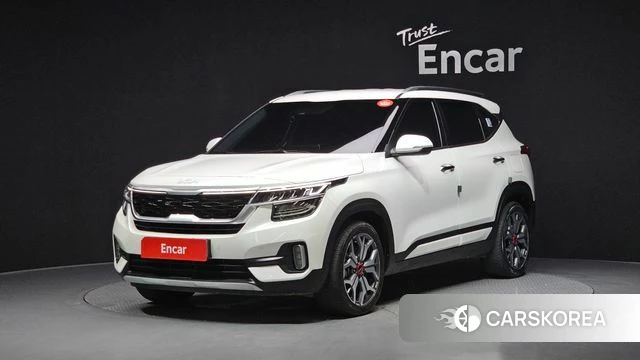 Kia Seltos 2022 Белый из Кореи
