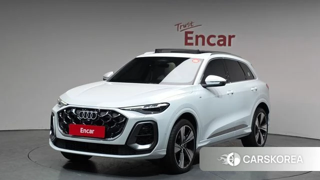 Audi Q5 (80A) 2025 Белый из Кореи