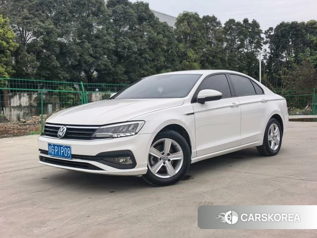 Volkswagen Lingdu 2022 Белый из Китая