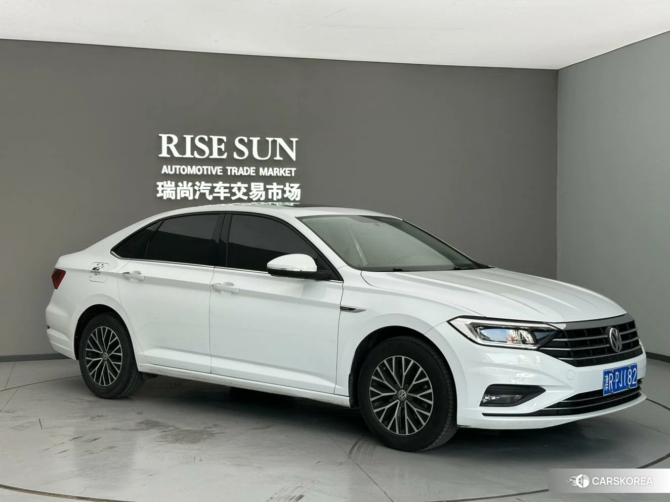 Volkswagen Sagitar 2020 Белый из Китая