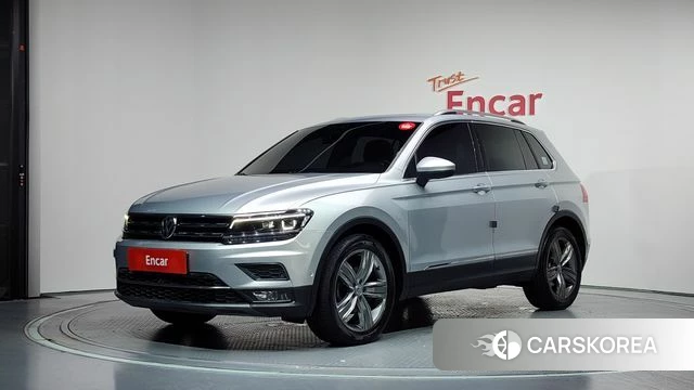 Volkswagen Tiguan second Generation 2018 Серебристо-серый из Кореи