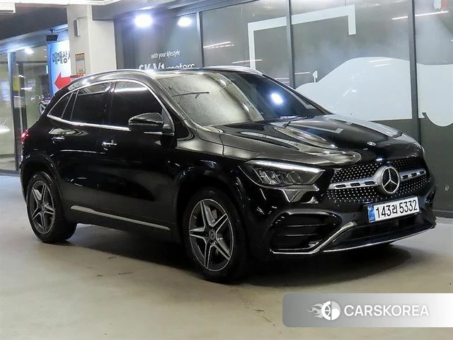 Mercedes-Benz GLA - Class H247 2024 Черный из Кореи
