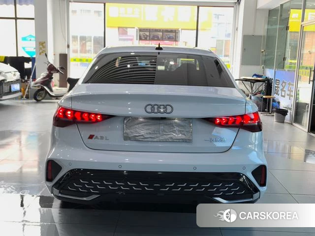 Audi A3 2024 Белый из Китая