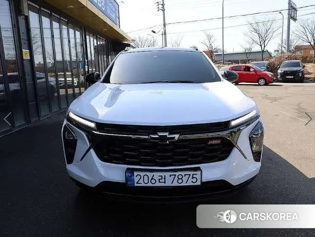 Chevrolet (GM Daewoo) Trax Crossover 2025 Белый из Кореи