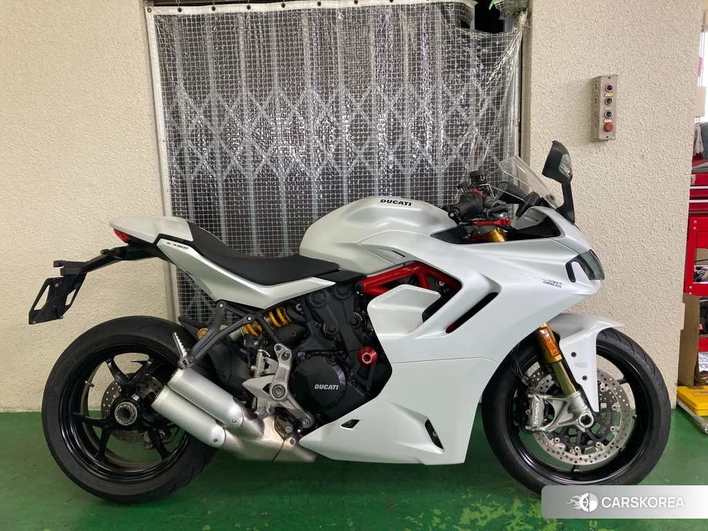 Проданный Ducati SUPERSPORT S 2021 из Японии