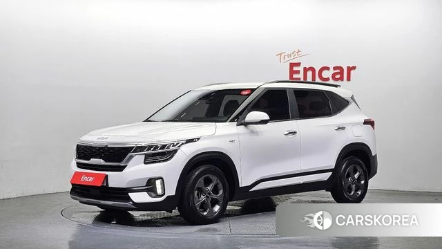 Kia Seltos 2022 Белый из Кореи