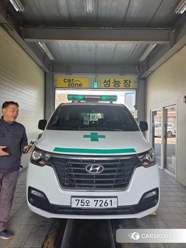 Hyundai Grand Starex 2018 Серебряный из Кореи