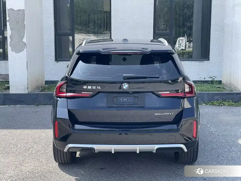 BMW X1 2024 Черный из Китая