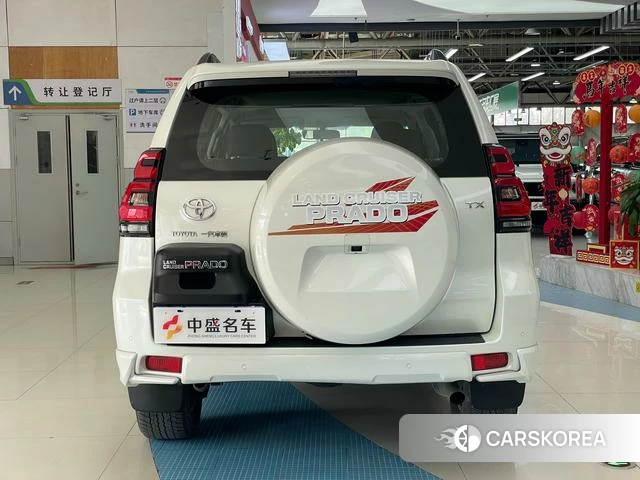 Toyota Prado 2019 Белый из Китая