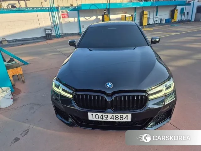 BMW 5 Series (G30) 2021 Черный из Кореи