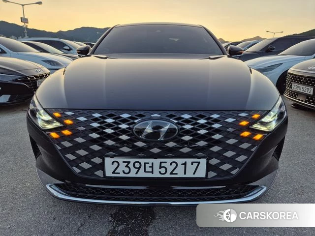Hyundai The New Grandeur IG Hybrid 2022 Черный из Кореи