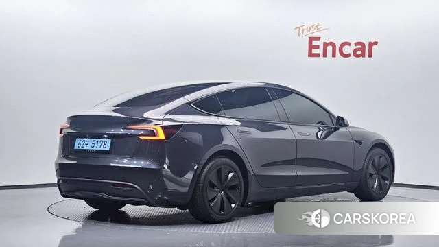 Tesla Model 3 2025 Серый из Кореи