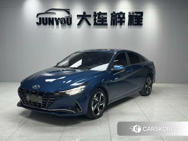 Hyundai Elantra 2023 Синий из Китая