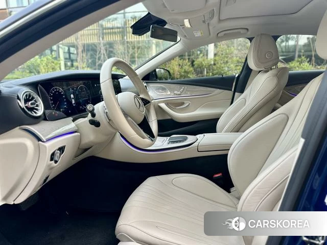Mercedes-Benz CLS 2022 Темно-серый из Китая