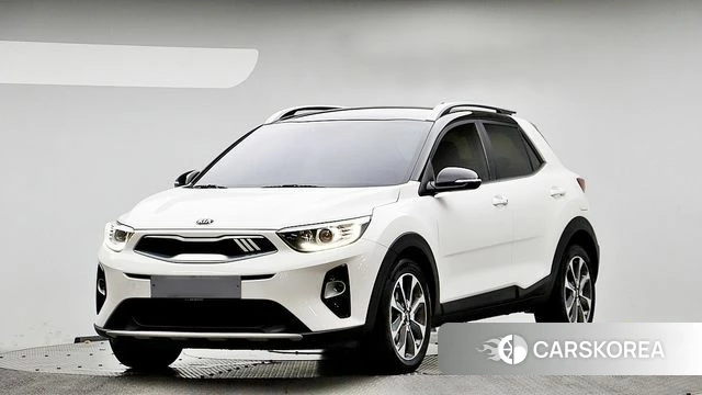 Kia Stonic 2018 Белый из Кореи
