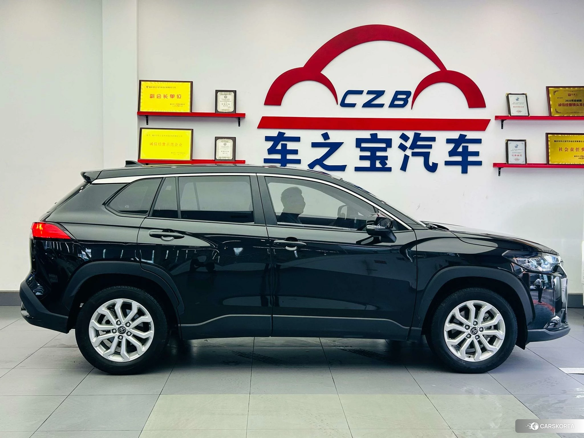 Toyota Fenglanda 2023 Черный из Китая