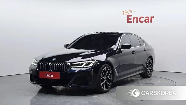 BMW 5 Series (G30) 2021 Черный из Кореи