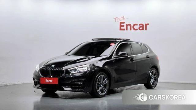 BMW 1 Series (F40) 2022 Черный из Кореи