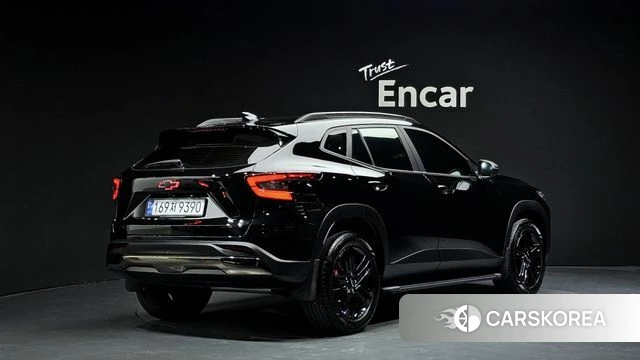Chevrolet (GM Daewoo) Trax Crossover 2024 Черный из Кореи