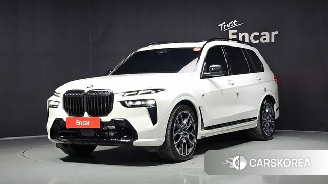 BMW X7 (G07) 2025 Белый из Кореи