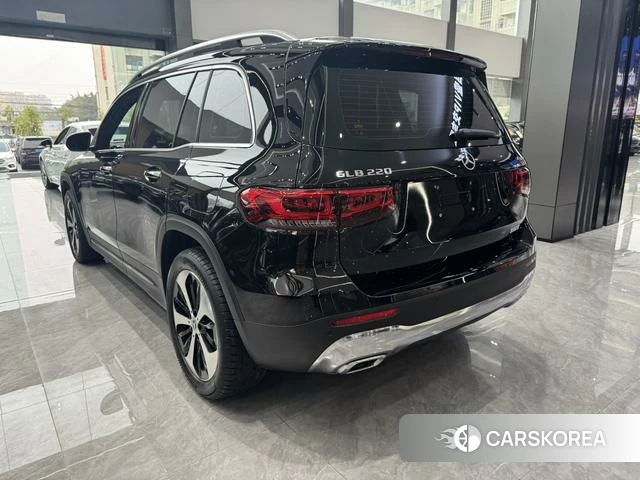 Mercedes-Benz GLB 2022 Черный из Китая