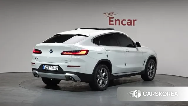 BMW X4 (G02) 2022 Белый из Кореи