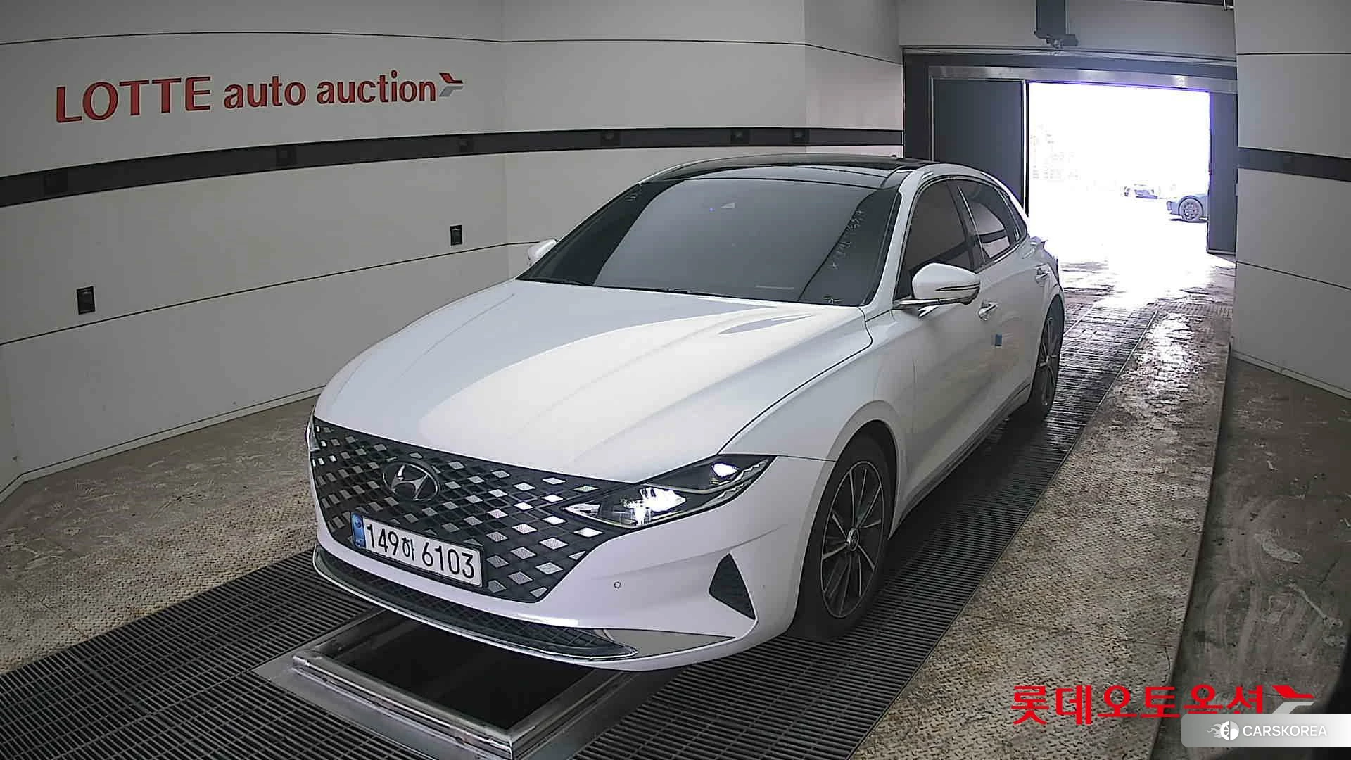 Hyundai Grandeur 2021 Белый из Кореи