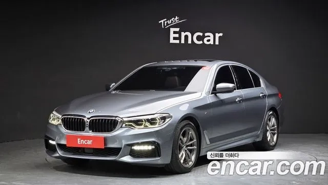 BMW 5 Series (G30) 2018 Серебристо-серый из Кореи