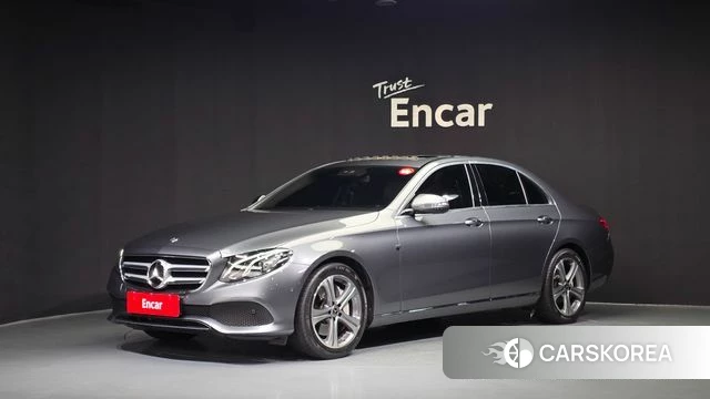 Mercedes-Benz E-Class W213 2019 Серый из Кореи