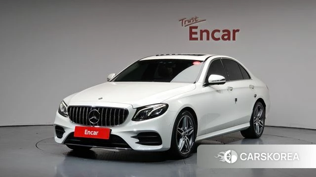 Mercedes-Benz E-Class W213 2019 Белый из Кореи