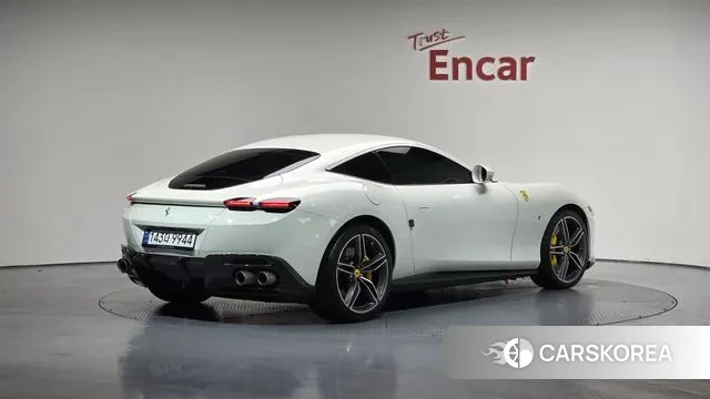 Ferrari Rome 2023 Белый из Кореи