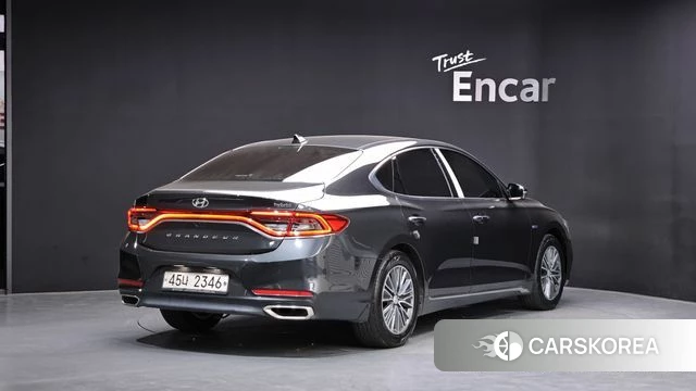 Hyundai Grandeur IG Hybrid 2019 Серый из Кореи