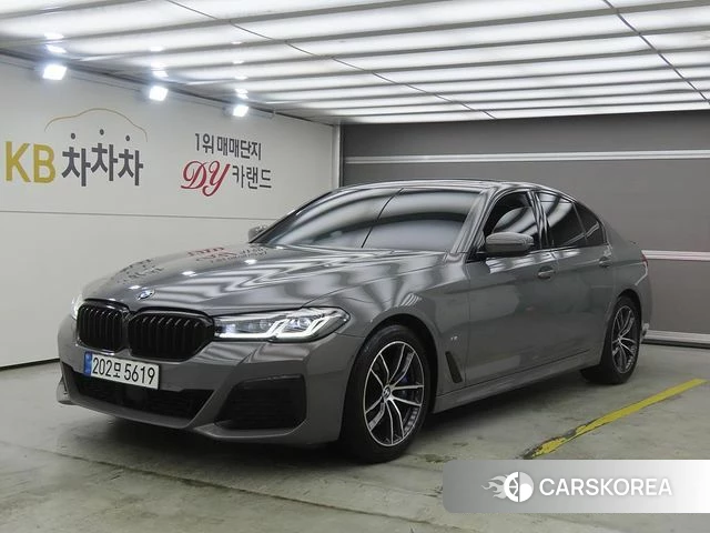BMW 5 Series (G30) 2022 Цвет тростника из Кореи