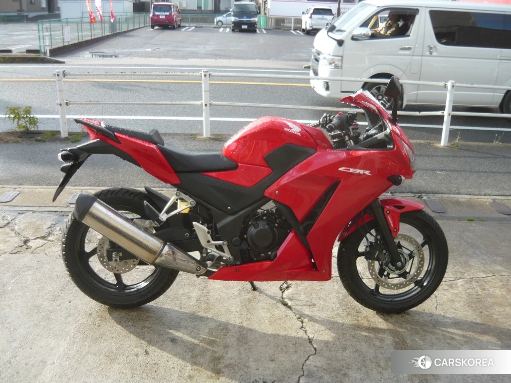 Проданный Honda CBR250R ABS 2015 из Японии