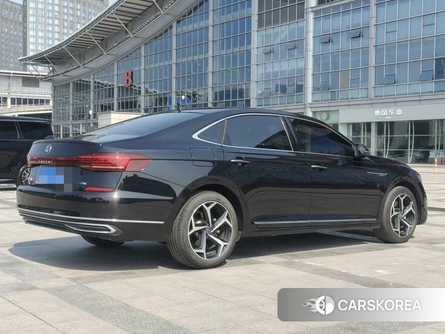 Volkswagen Passat 2022 Черный из Китая