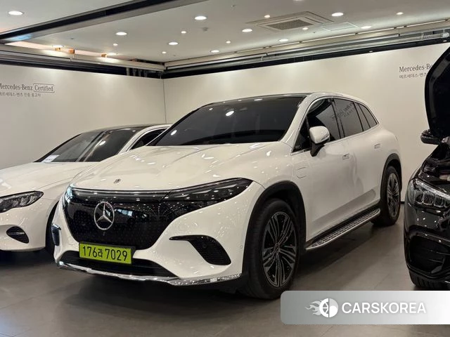 Mercedes-Benz EQS SUV X296 2024 Белый из Кореи