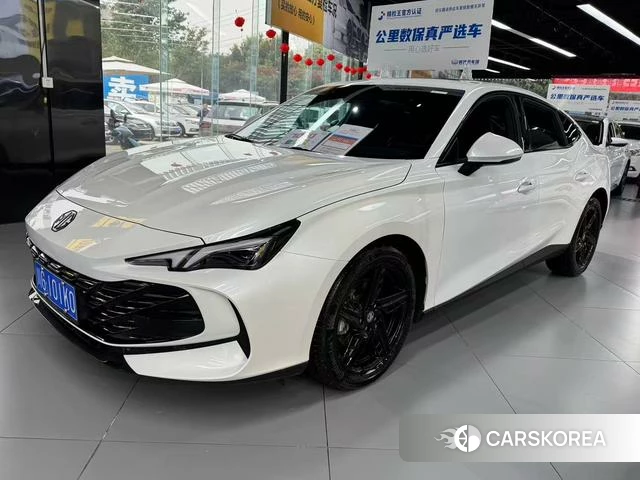 MG MG7 2025 Белый из Китая