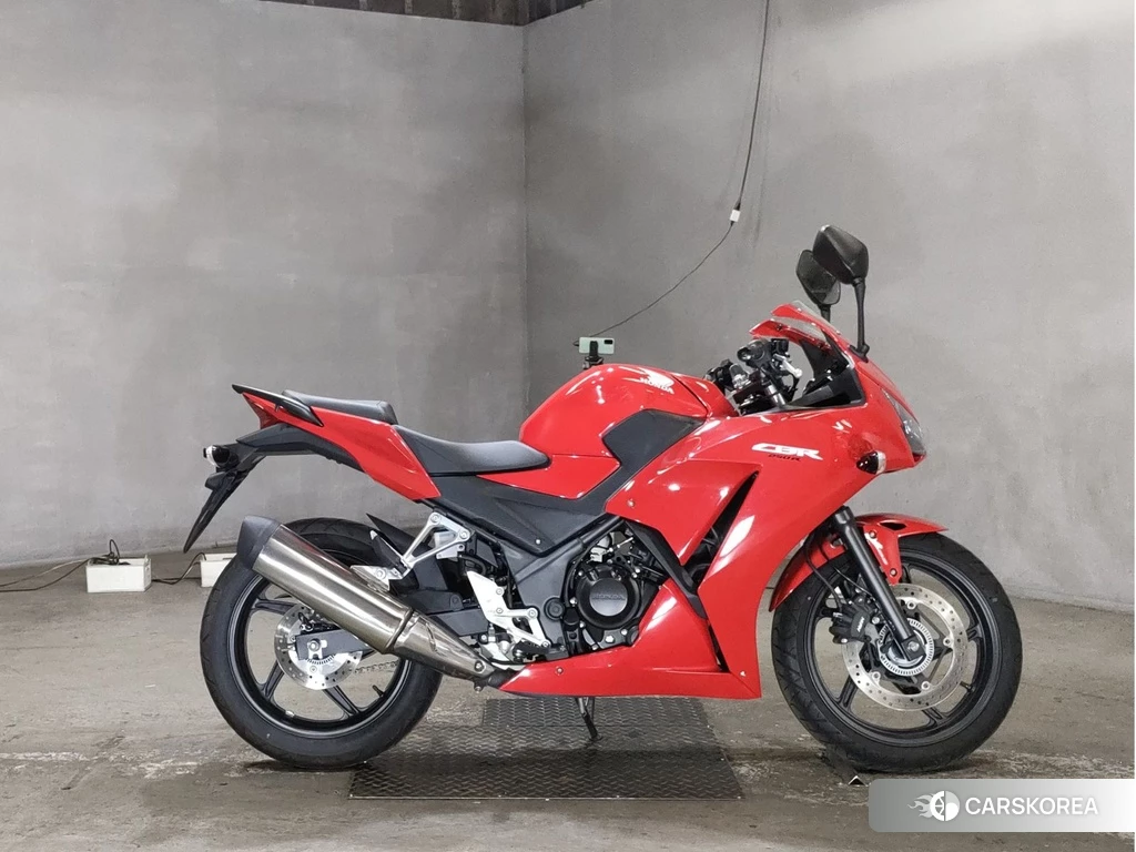 Проданный Honda CBR250R id 4176853 из Японии